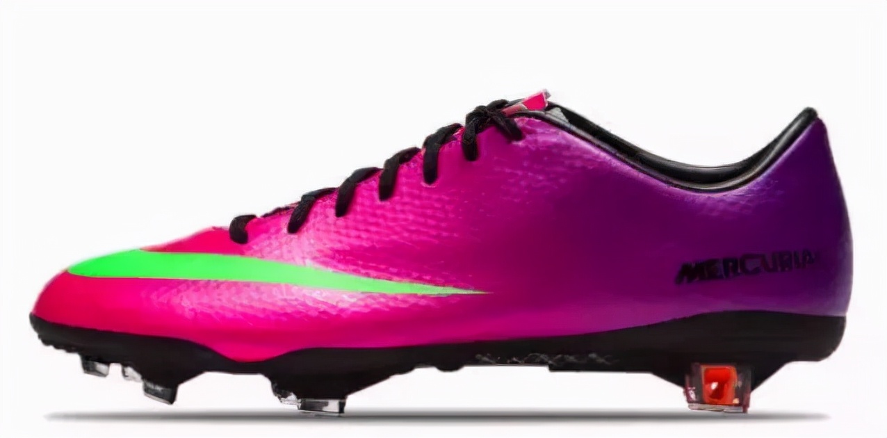 c罗1.36亿美元,c罗一年收入多少钱啊