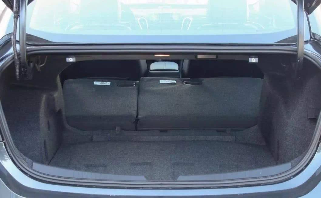 迈锐宝xl2021款和2022有什么区别,迈锐宝xl2021款1.5t真实油耗价格