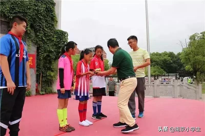 卓雅小学足球比赛,白云区第五届中小学生足球联赛