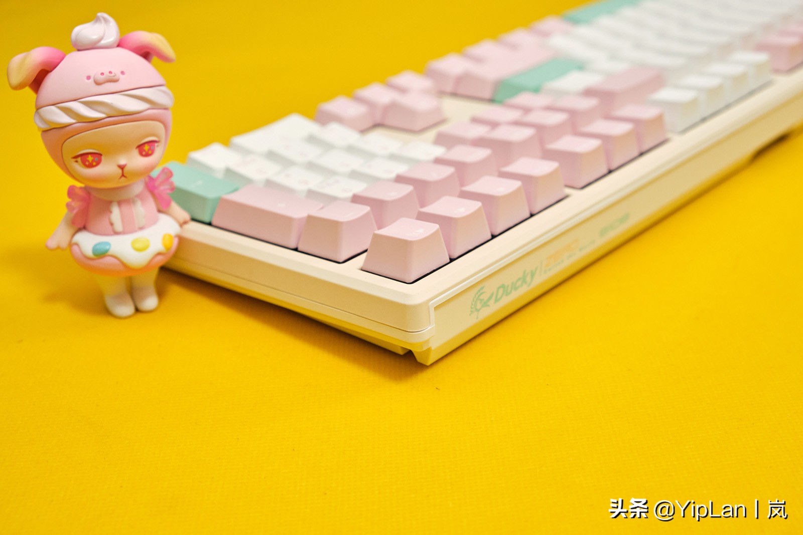 吉利鸭duckyone2开箱,吉利鸭duckyone2冲鸭系列键盘评测