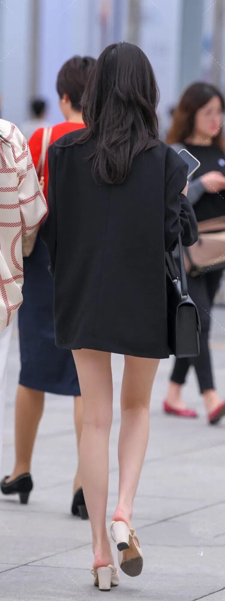 小姐姐穿西装搭配图片,小姐姐穿黑色西装