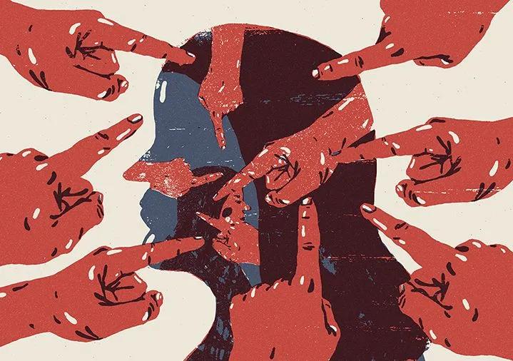 8年间，披着艺术家外衣，他将5000张*拍偷**照做成艺术展