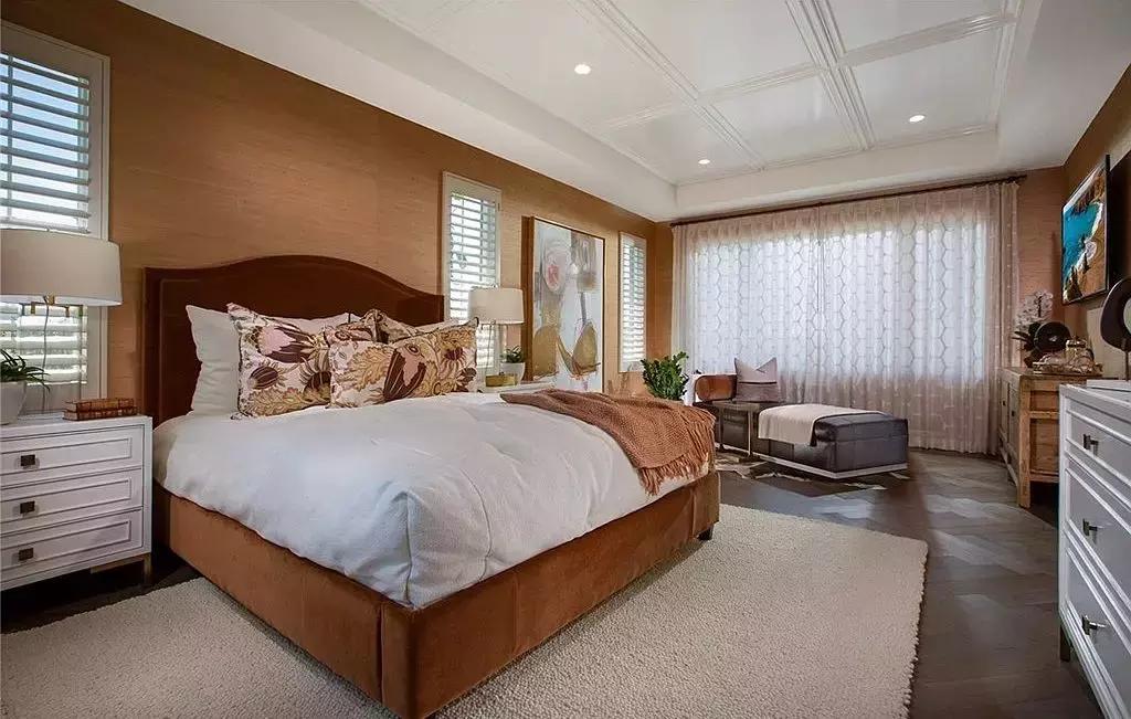 含泪剁手，说说我住尔湾光谱中心附近的物质生活