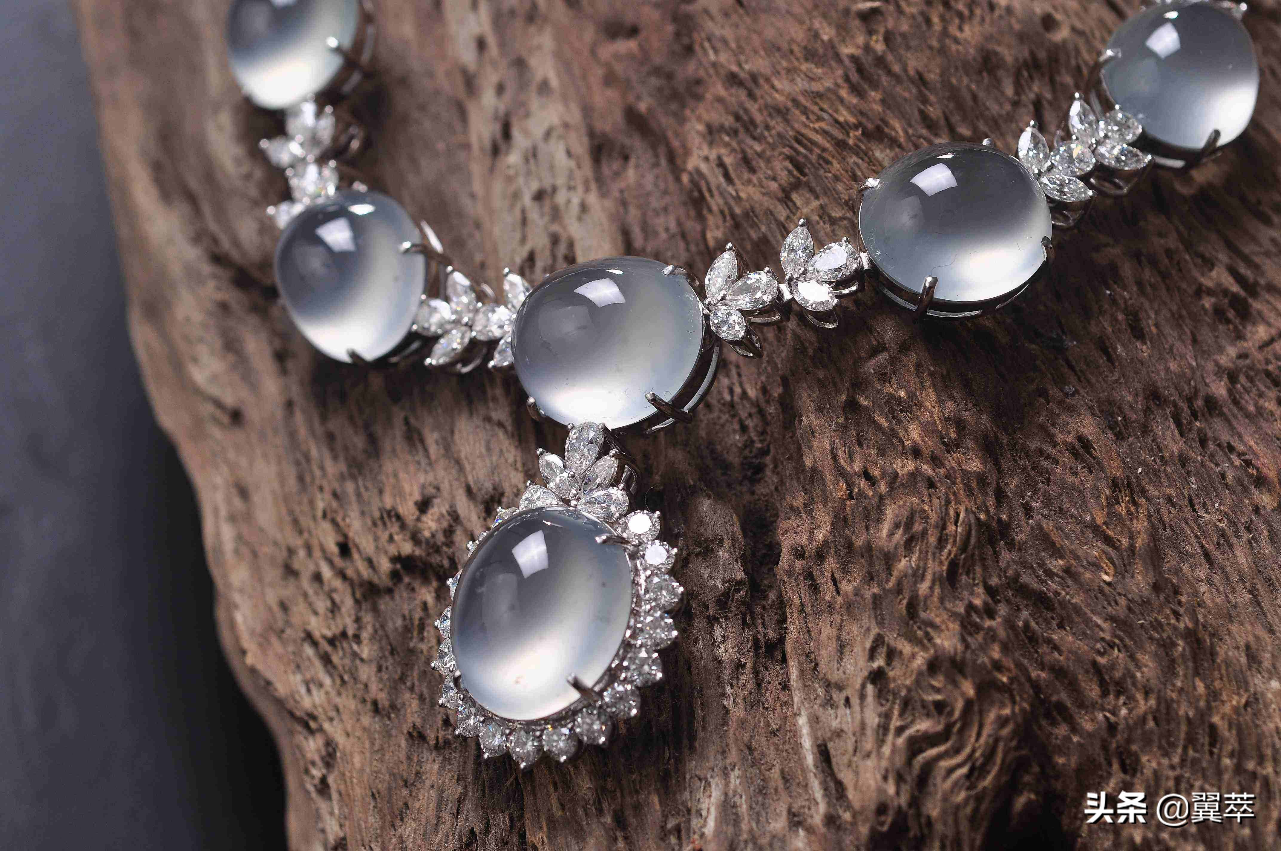 缅甸买翡翠便宜吗?去缅甸买翡翠要留意什么?