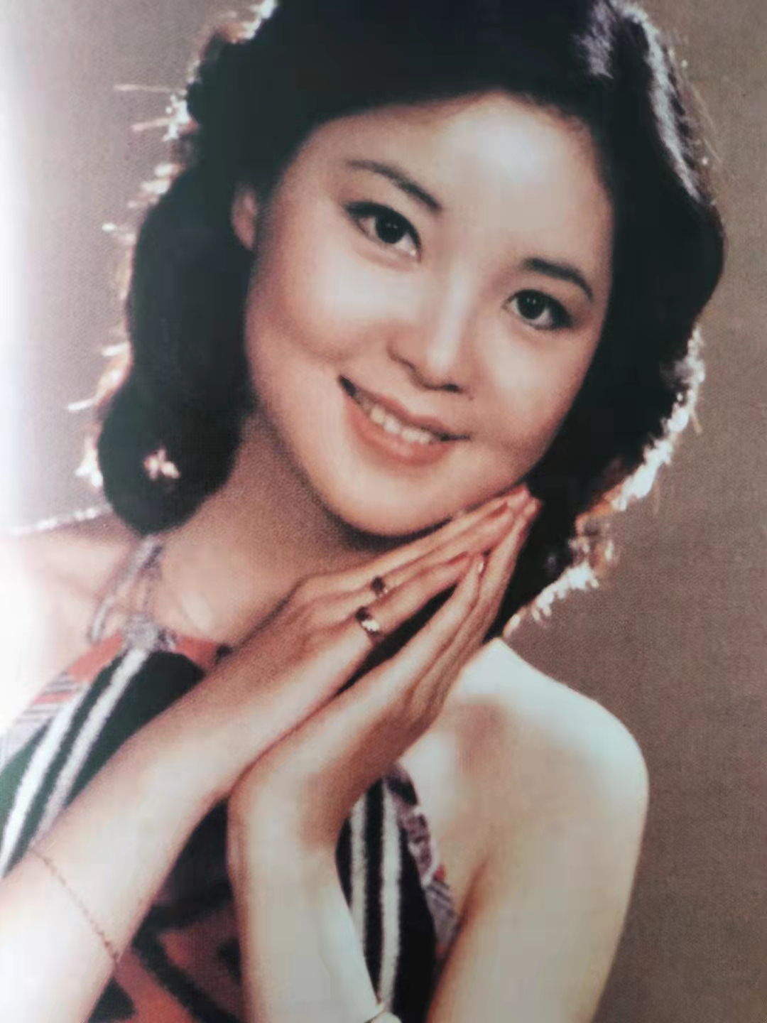 邓丽君最好听的专辑,邓丽君的淡淡幽情专辑有十二首