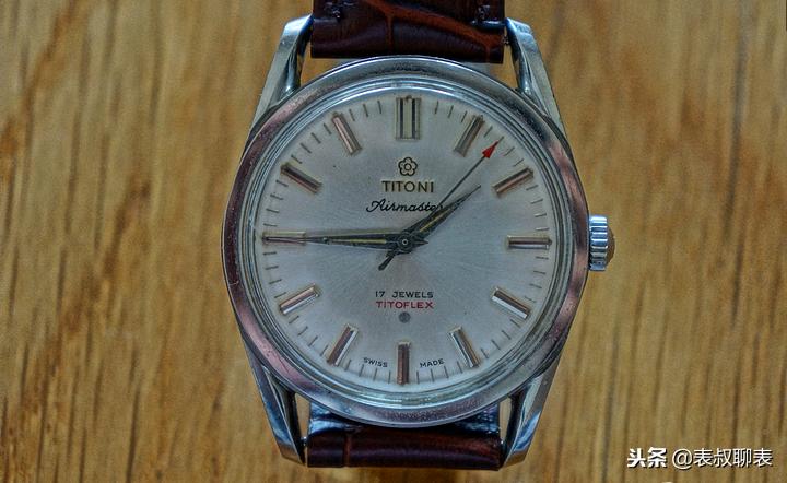 长辈佩戴多年的腕表,回忆80年代女士戴过的手表