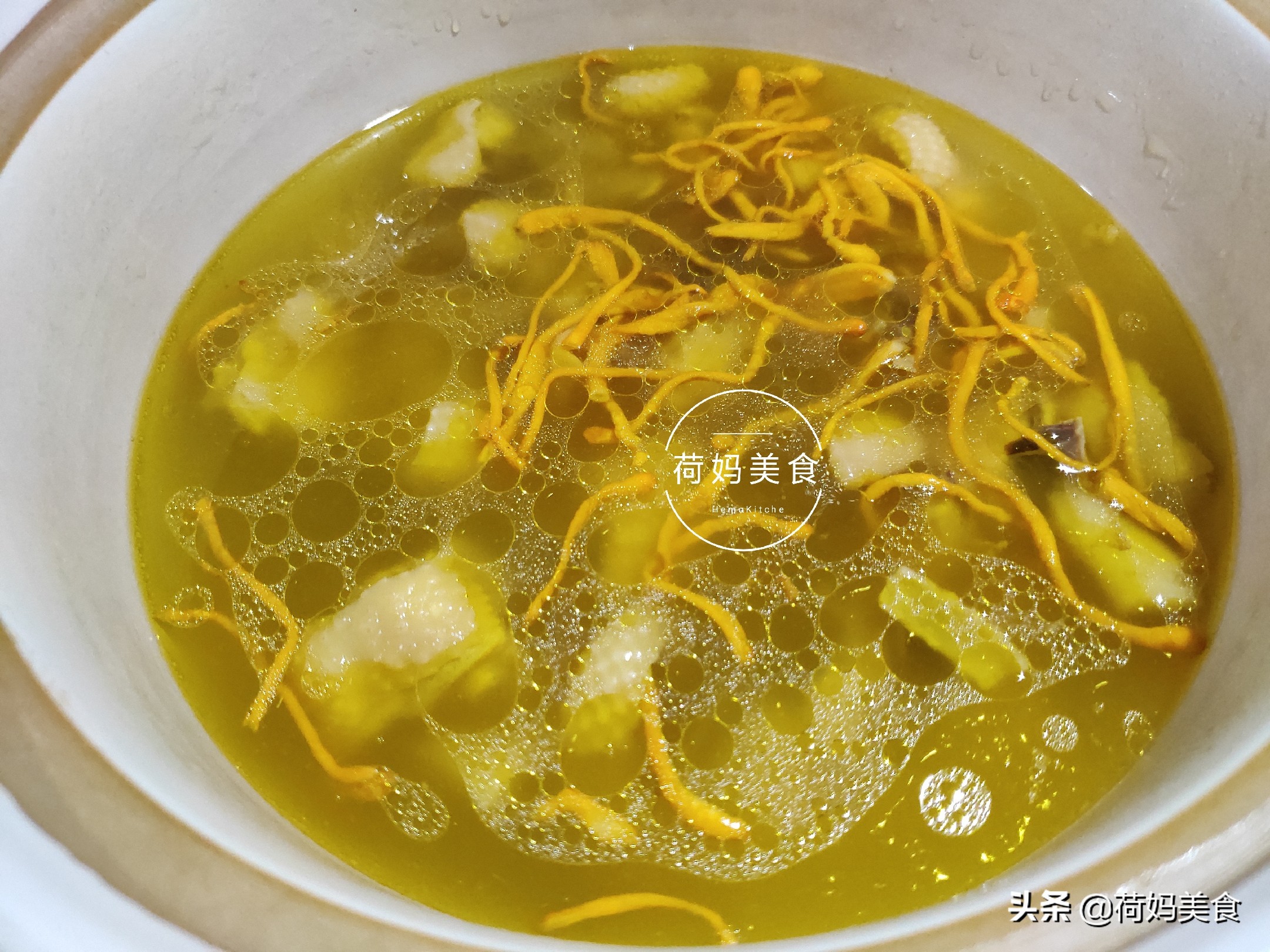 新鲜石斛冬虫夏草炖鸡汤,石斛西洋参虫草花炖鸡的功效