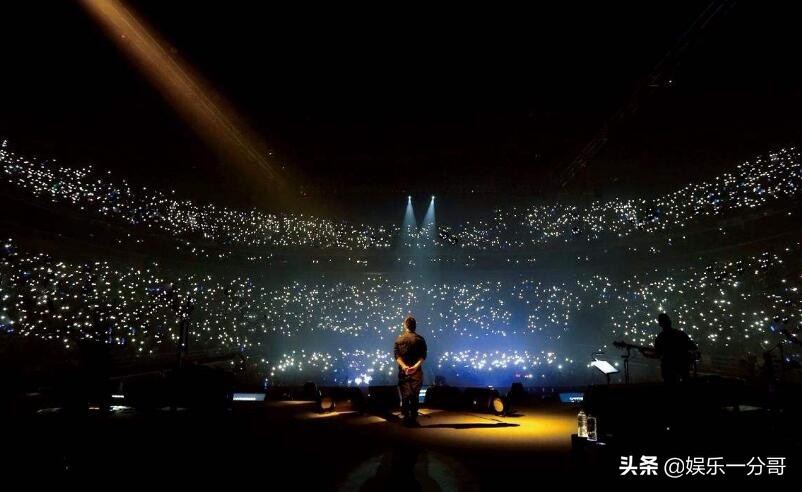 许巍无尽光芒演唱会广州站重播,许巍无尽光芒巡回演唱会郑州站