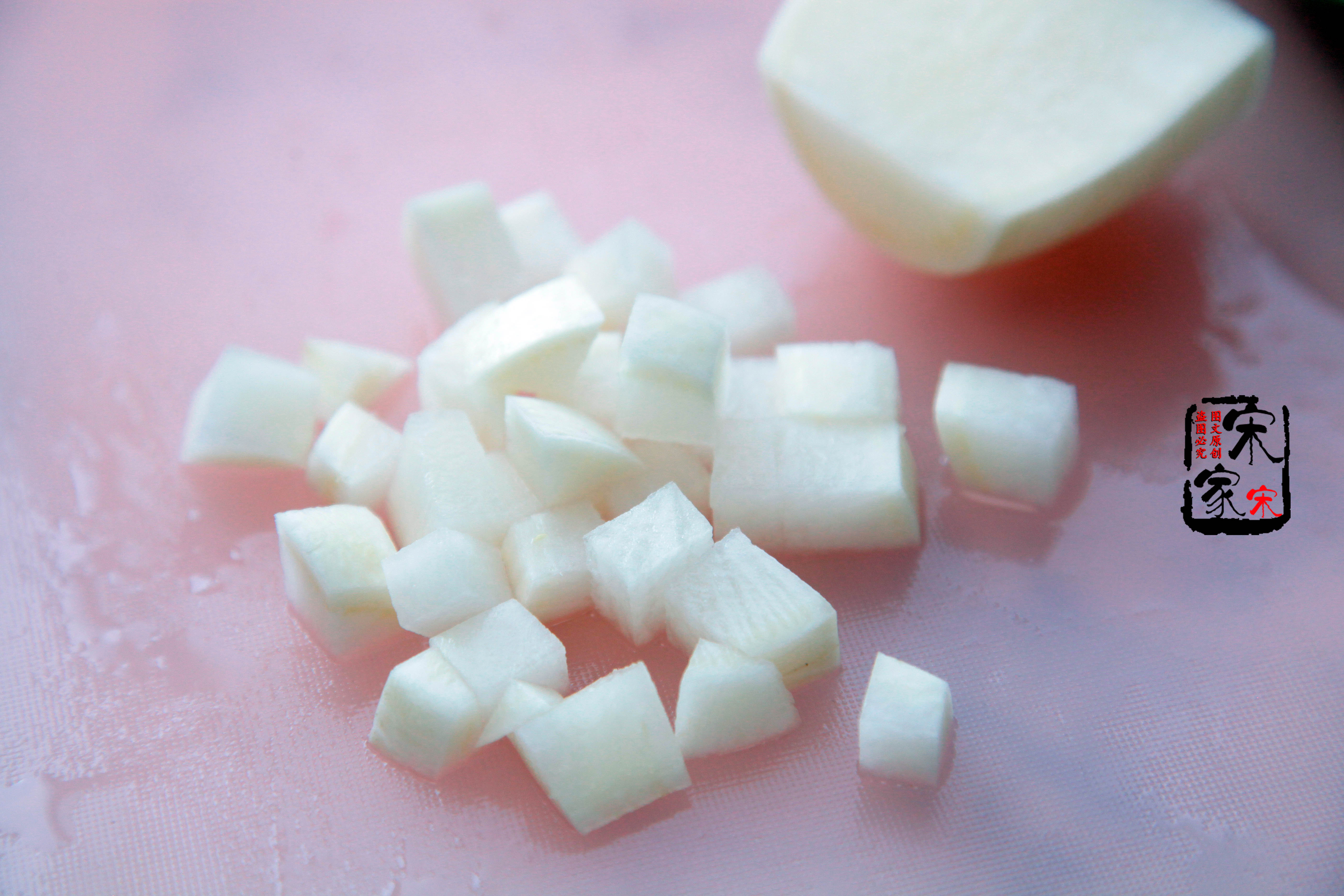 宫爆鸡丁怎么腌鸡肉丁比较嫩,川香鸡丁咋腌制鸡肉