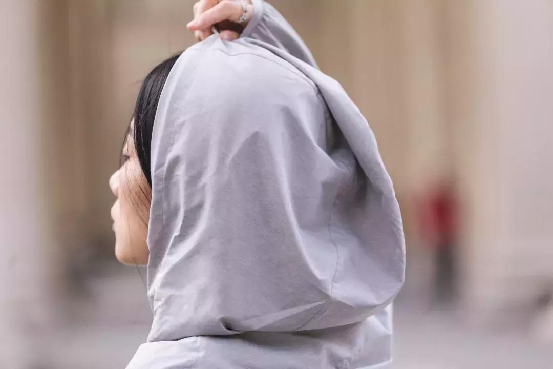 《初恋这件小事》男女主10年后同框，竟然是因为优衣库防晒衣？