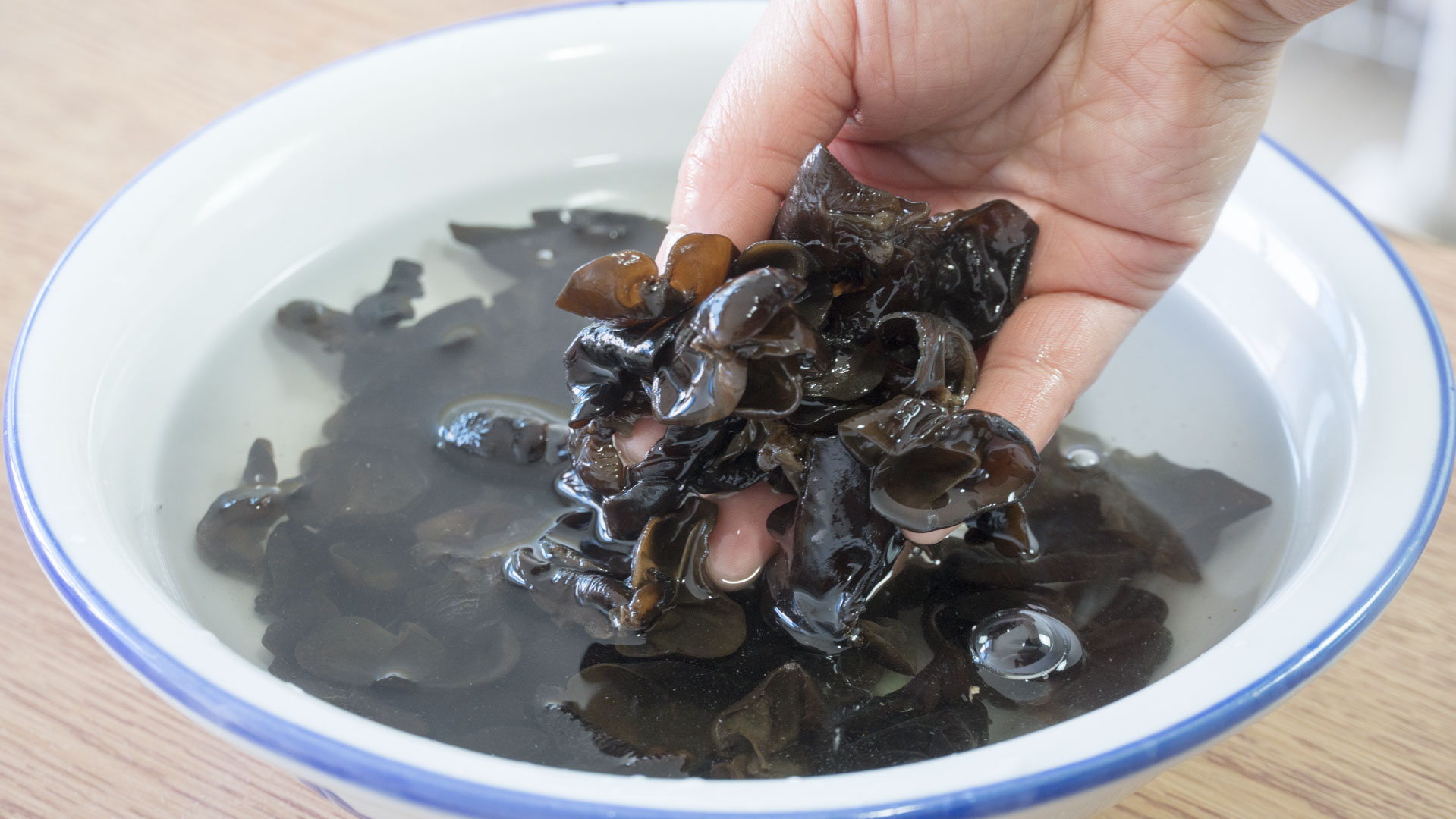 钟南山院士早餐吃它胜过10倍,钟南山院士每天早中晚吃什么