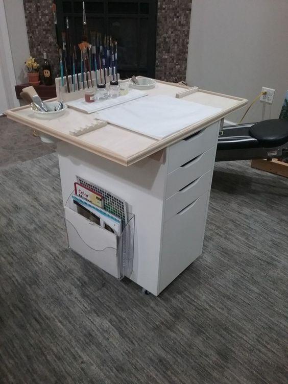 宜家有一款特别高的桌子,宜家经典桌子