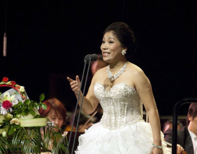 苏小明新星演唱会视频,1980年新星音乐会苏小明歌单