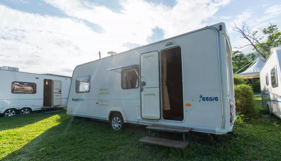 疫情下的香港五一黄金周：0内地团访港，多个品牌宣布撤店