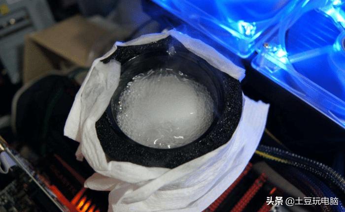 电脑很热的原因,夏天电脑为啥温度高