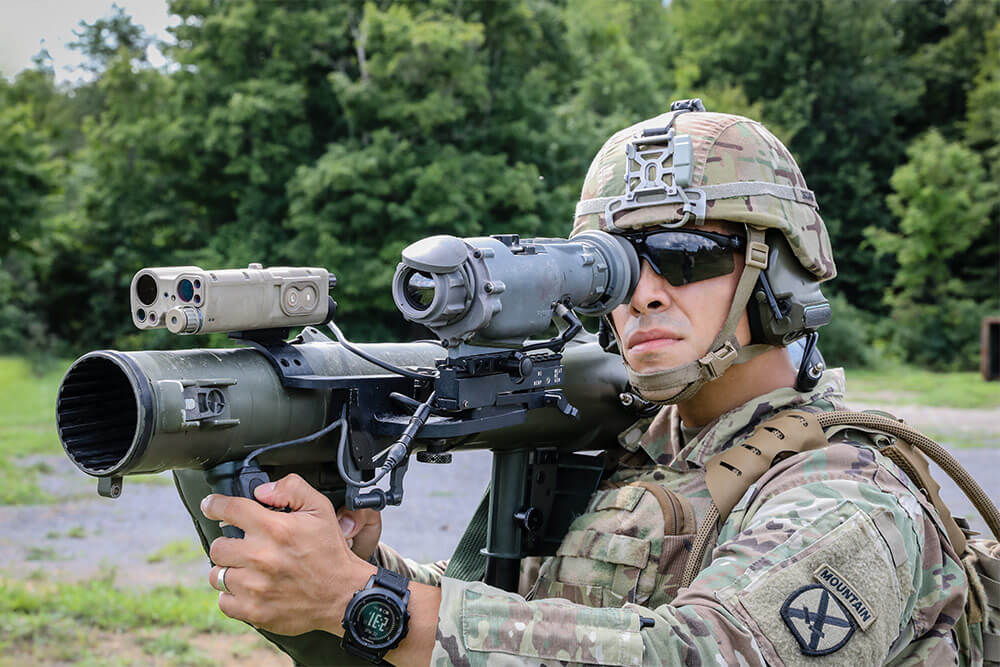 现在特种兵的牛逼装备,上天入地无所不能的特种兵