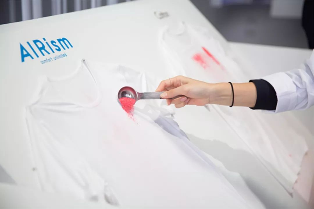 优衣库旗下防晒衣,优衣库的防晒衣199的和149的哪个好