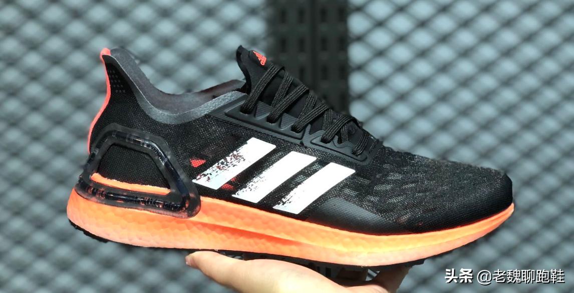 又能压马路又能跑步的鞋推荐,耐克和阿迪的顶级缓震跑鞋