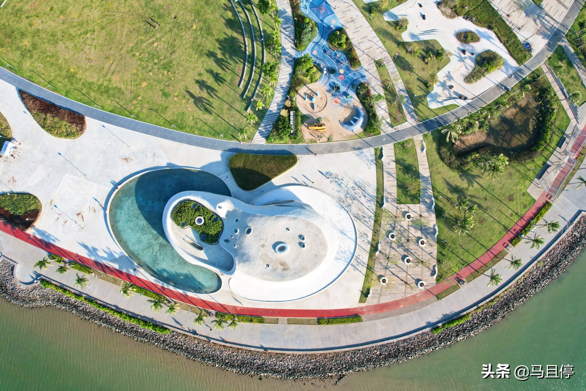 海口云洞图书馆点评,海口云洞图书馆感受