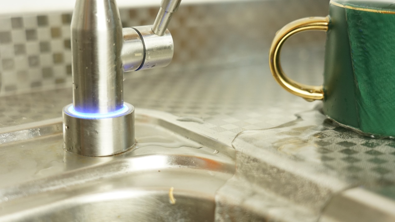 HUAWEIHiLink智能家居到底如何？卡赫智能净水器600G一探究竟