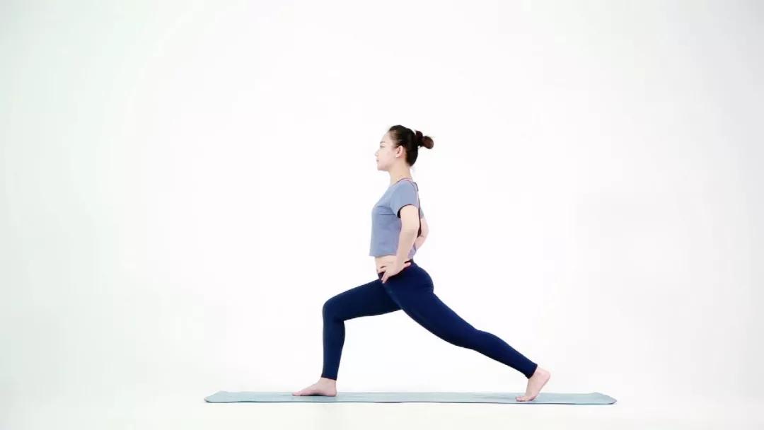 一个动作开肩美背瘦全身,瘦胳膊肩膀减脂法