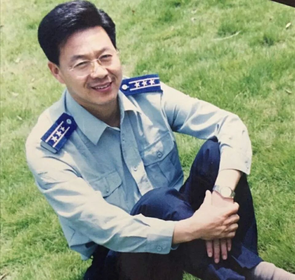 杨林老师照片,杨林老师钢琴