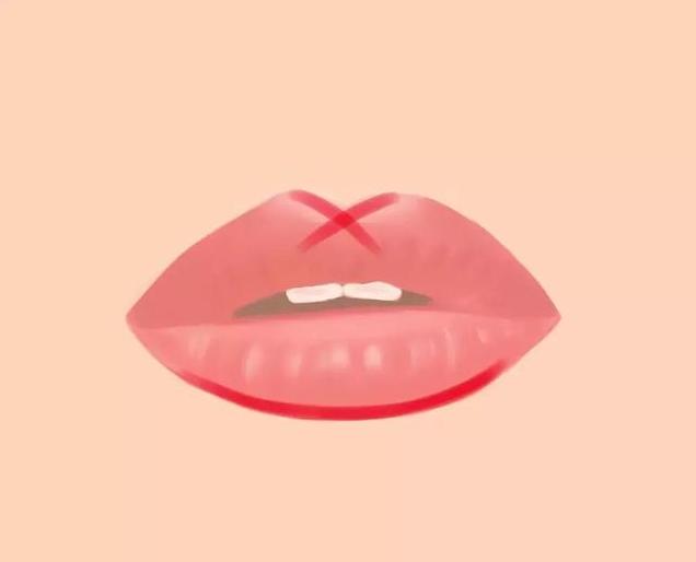 2种口红的画法,唇厚嘴凸出怎么画唇妆适合什么色