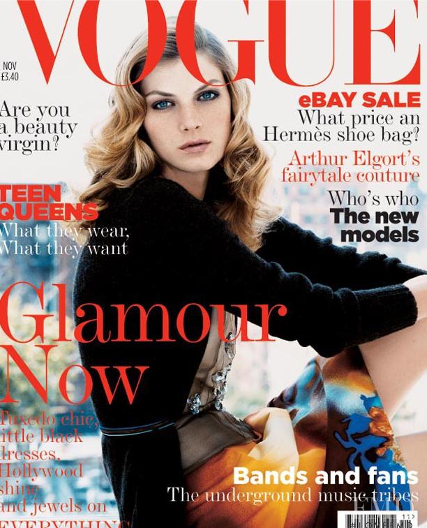 全球最撩超模！一双狐狸媚眼迷倒众生，爆红后却在乡下养鸡？