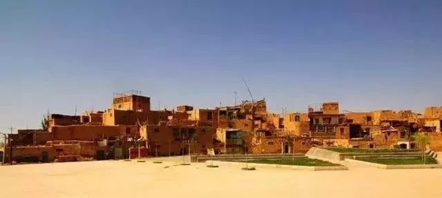 新疆喀什到巴基斯坦需要怎么过去,喀什通巴基斯坦公路