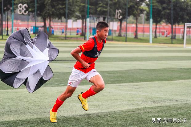 中国足球青训在3到5年发生质变,恒大足校南京青训vs中国足球小将
