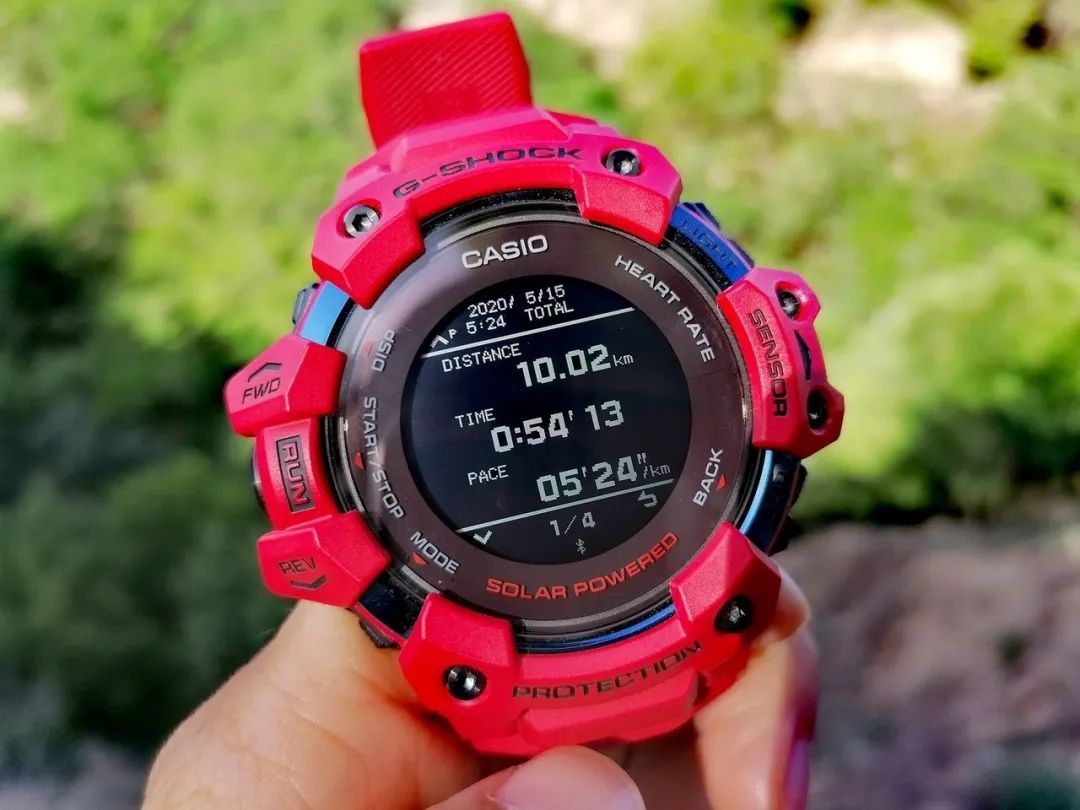 卡西欧gbd-h1000gps功能,卡西欧gbd-h1000有六局电波吗