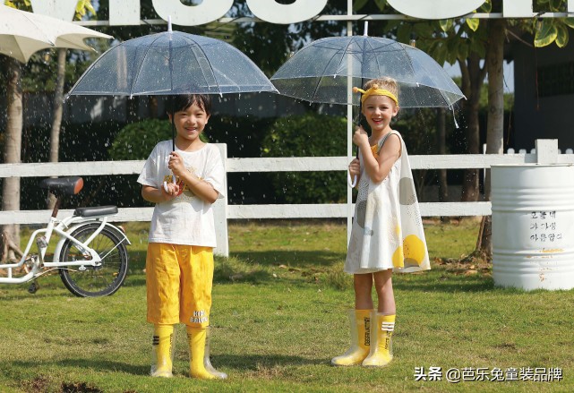 芭乐兔|用五彩斑斓的童装,给孩子一个五彩斑斓的童年