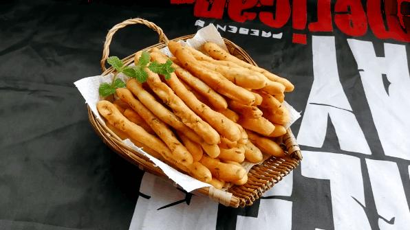 茴香小油条的做法火了，只需简单3步，新手也能一次成功