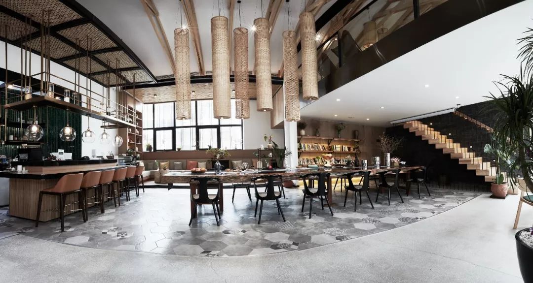 眺云海秘境、西子春晓，每一家都是旅行艺术，带你躺入春天~