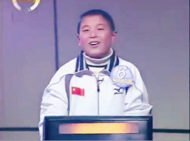 关于武磊的足球之路,武磊被球队孤立了吗