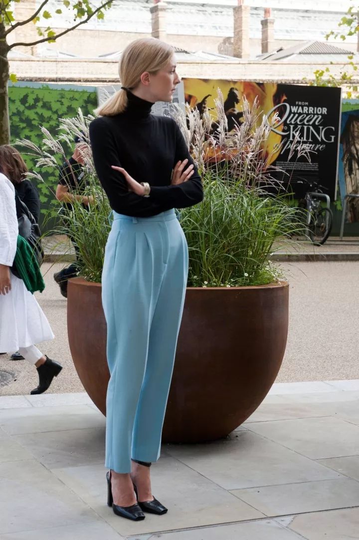 适合小个子遮胯宽腿粗的裤子,不显胯宽的百搭裤子