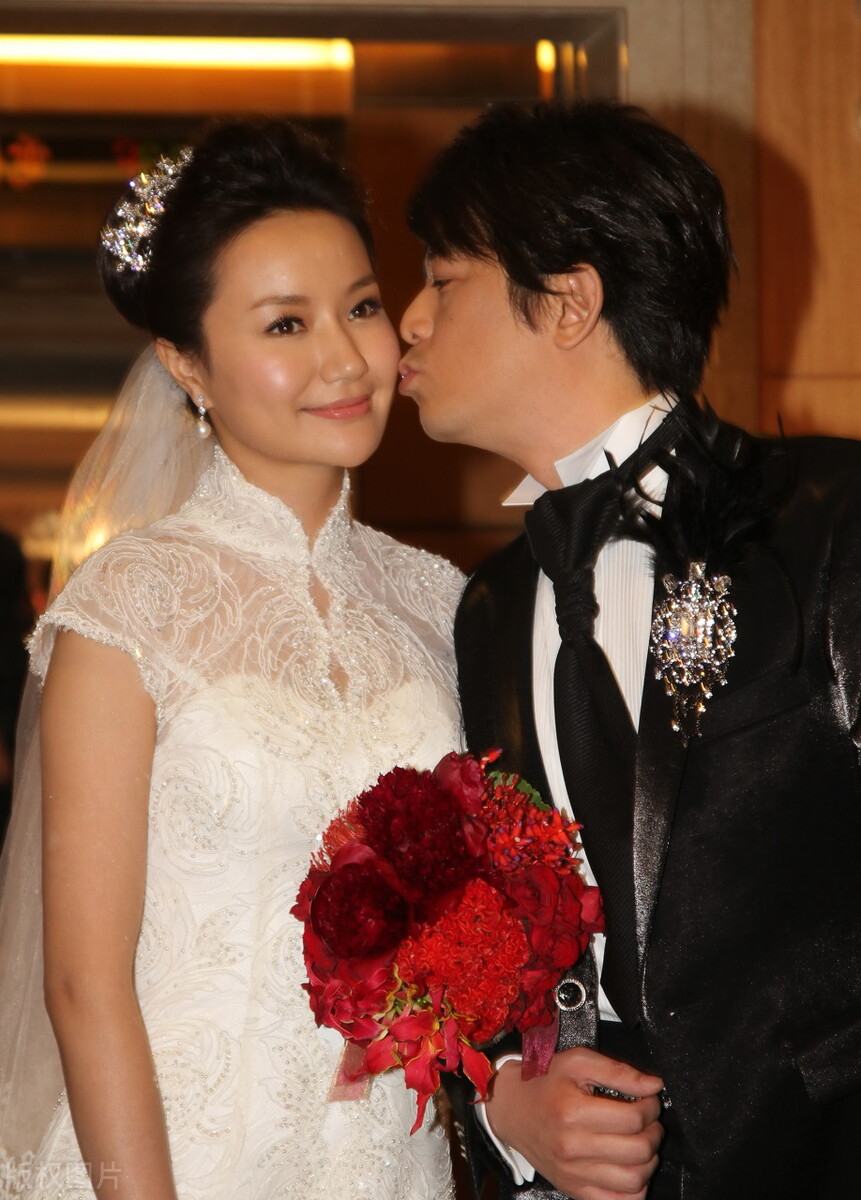 达芙妮为什么退出鞋王,达芙妮退出市场的原因