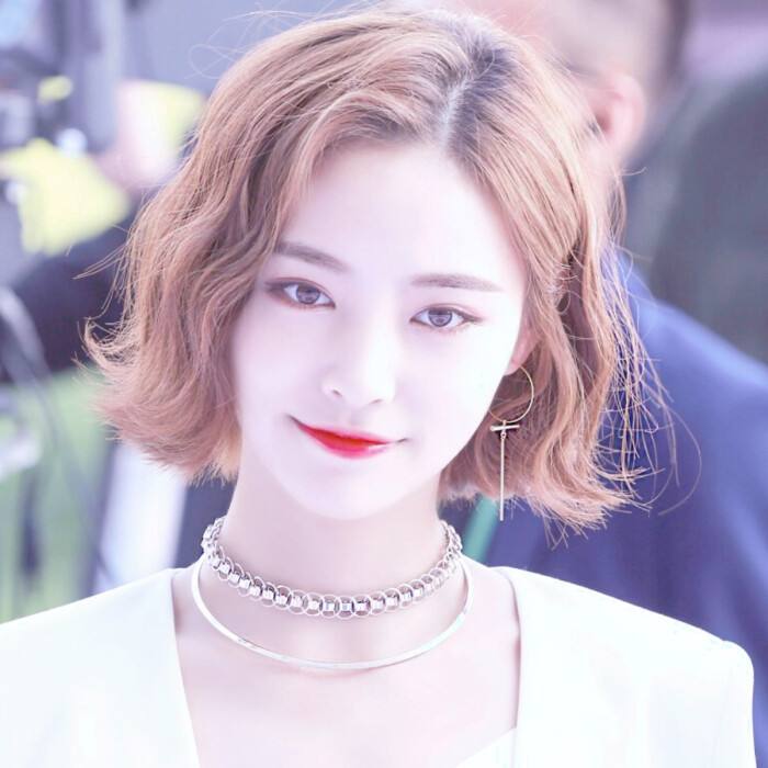 青春有你2总决赛刘雨昕断层出道,青春有你2总决赛舞台刘雨昕