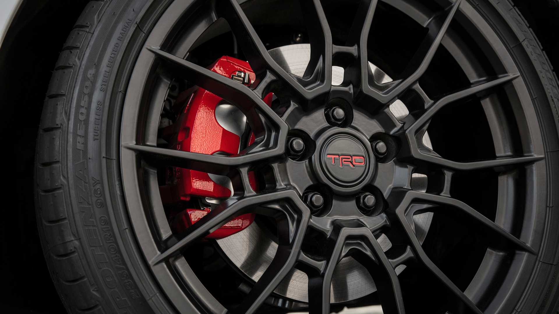 老款凯美瑞3.5v6trd版,新款丰田凯美瑞trd版