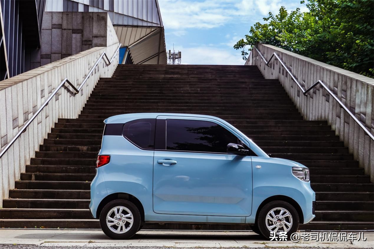 适合女生开的小车有几款价格实惠,适合女性开的精品小车推荐