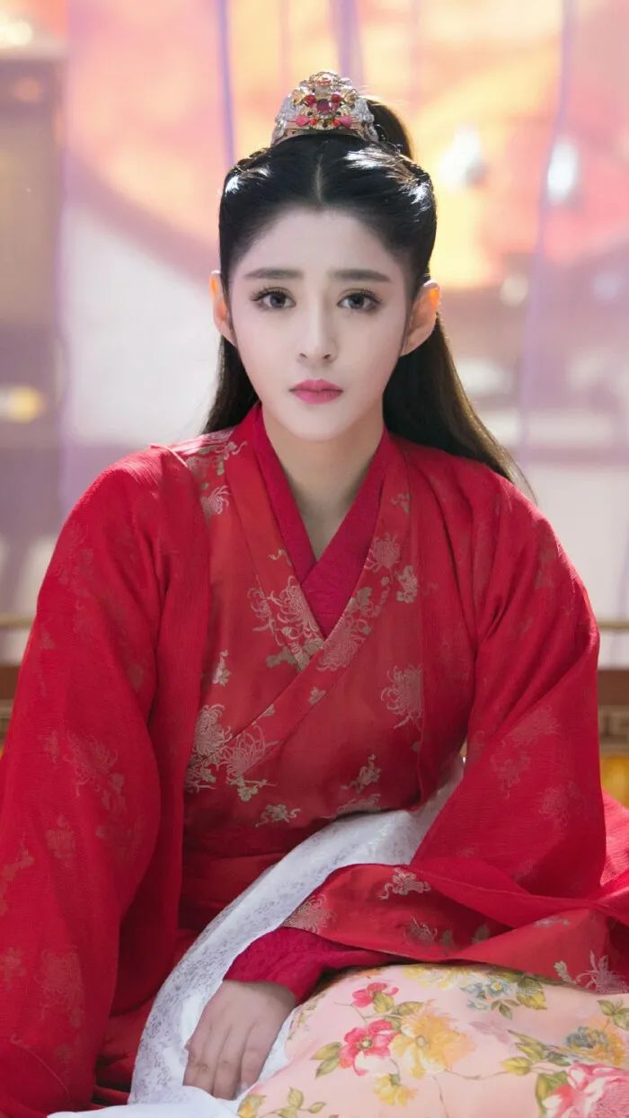 一胖毁所有：爆肥40斤“京城第一美人”李心艾，辛苦减肥有效果