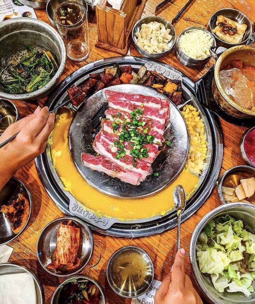 一边写一边流口水,红谷滩这些店可要好好的啊,脱下口罩我就来