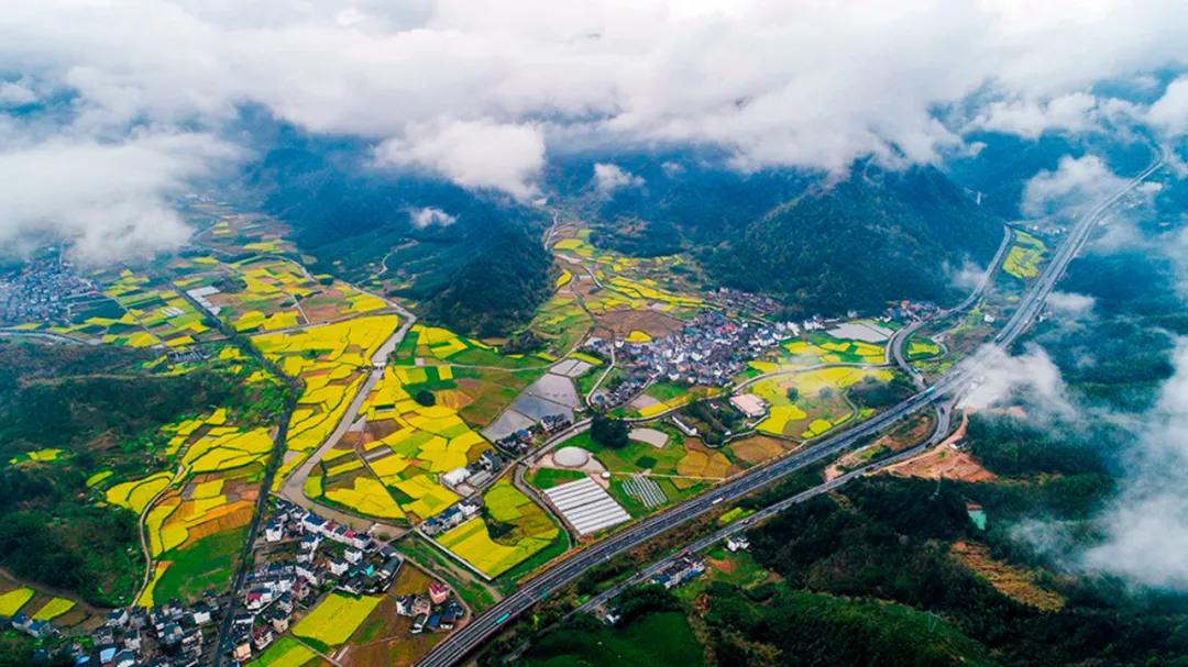 走向我们的小康生活9张海报,幸福新时代主题摄影作品