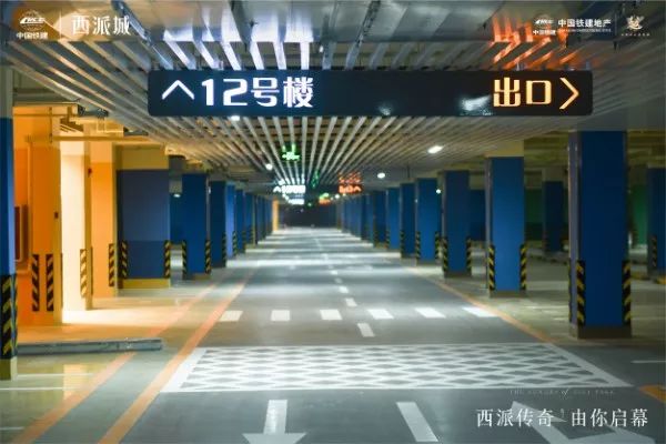 车库和车位哪个比较实用,车库靠墙的车位建议买吗