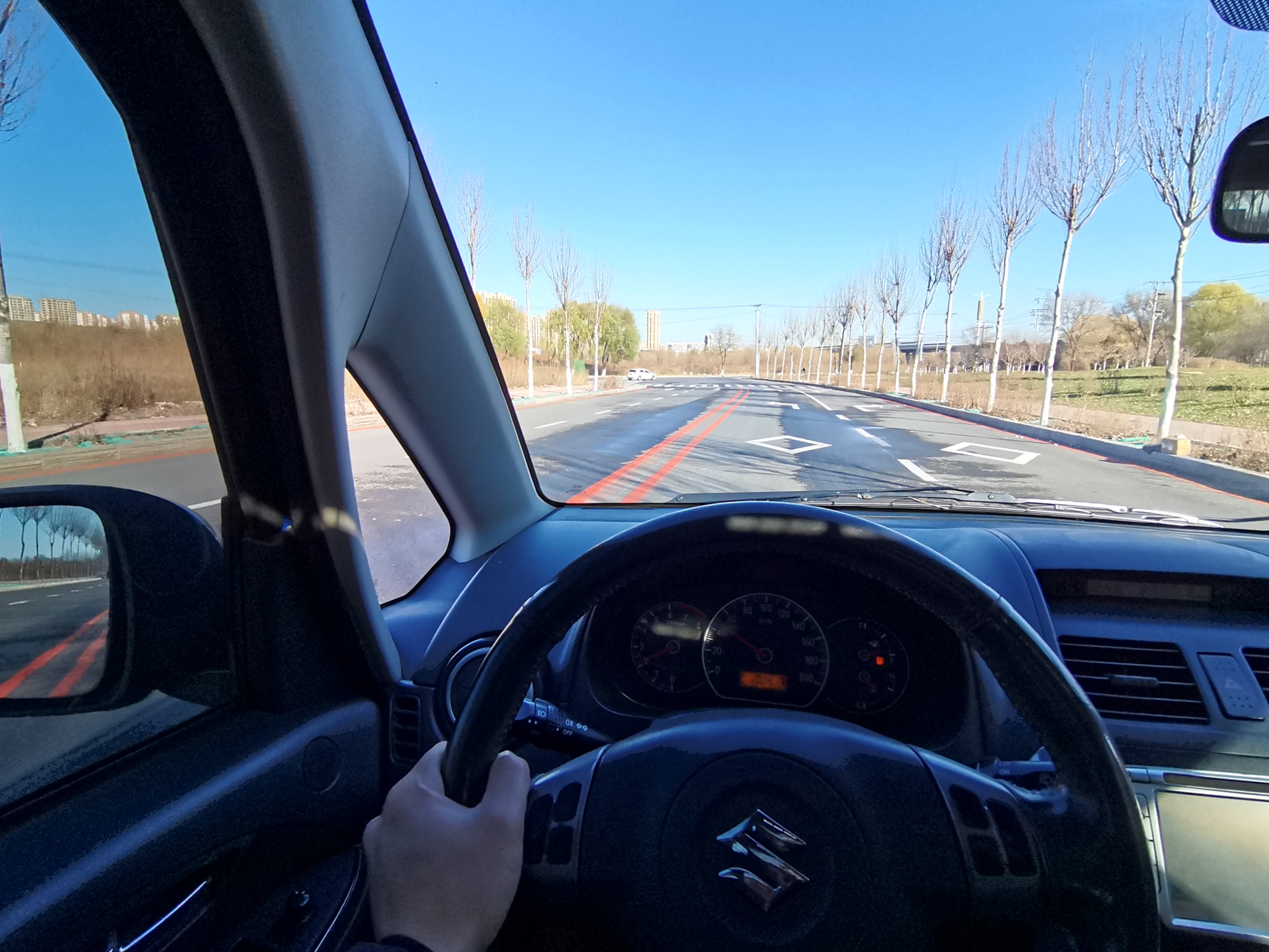 全新一代铃木sx4,跨界概念车