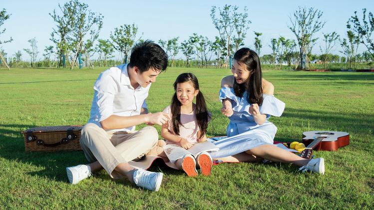 新生儿黑白颠倒最佳纠正方法,新生儿睡觉黑白颠倒了要怎样办