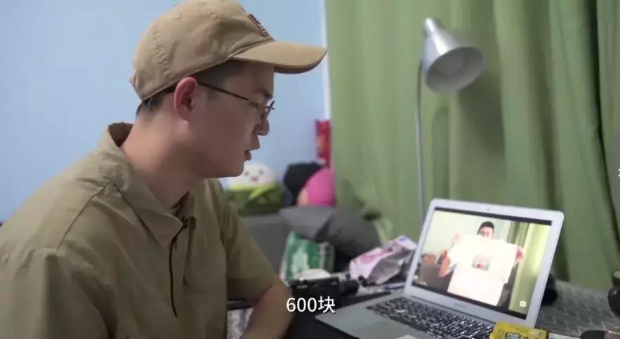 微笑的背后咬紧牙关的灵魂图片,微笑的背后是咬紧牙关的灵魂