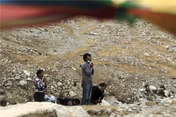 朝圣者转山要多久,相传藏人朝圣转山一圈