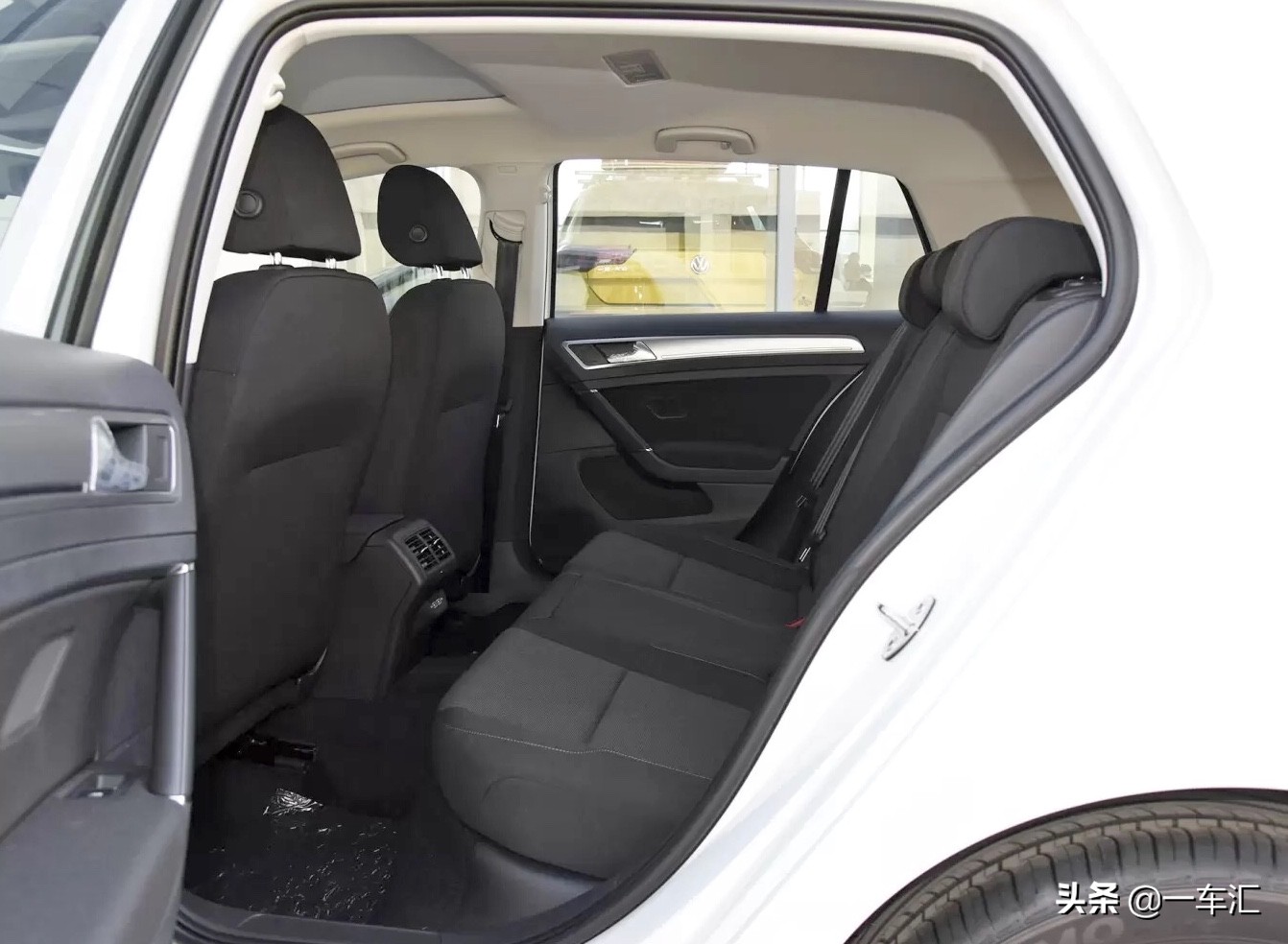大众高尔夫200tsi2023款内饰,高尔夫2021款200tsi双离合