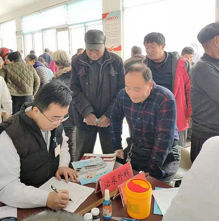 山村里的白大褂,潍坊市中医院白大褂